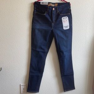 Tummy Control size 10 skinny jeans.